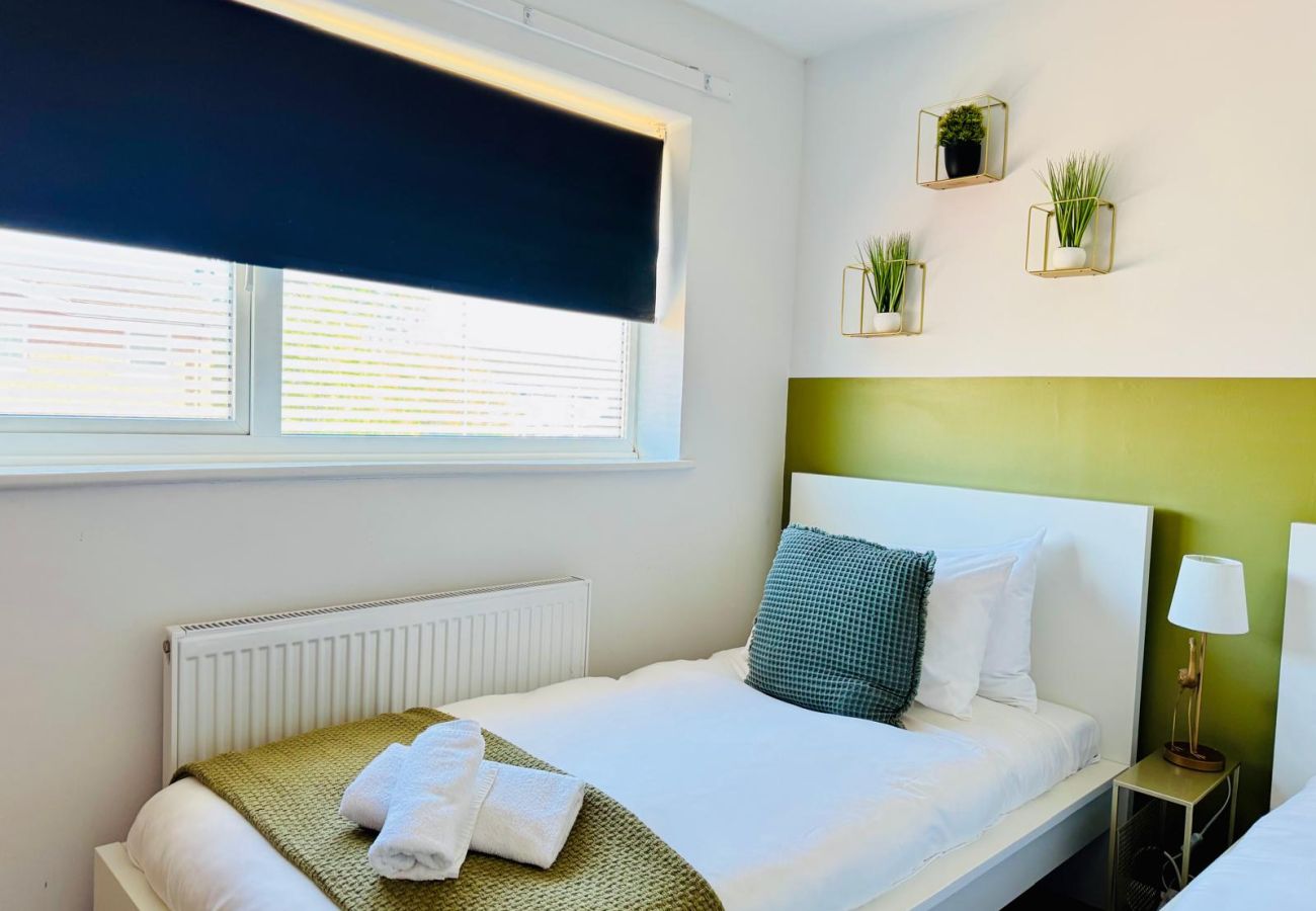 House in Cambridge - Jade House