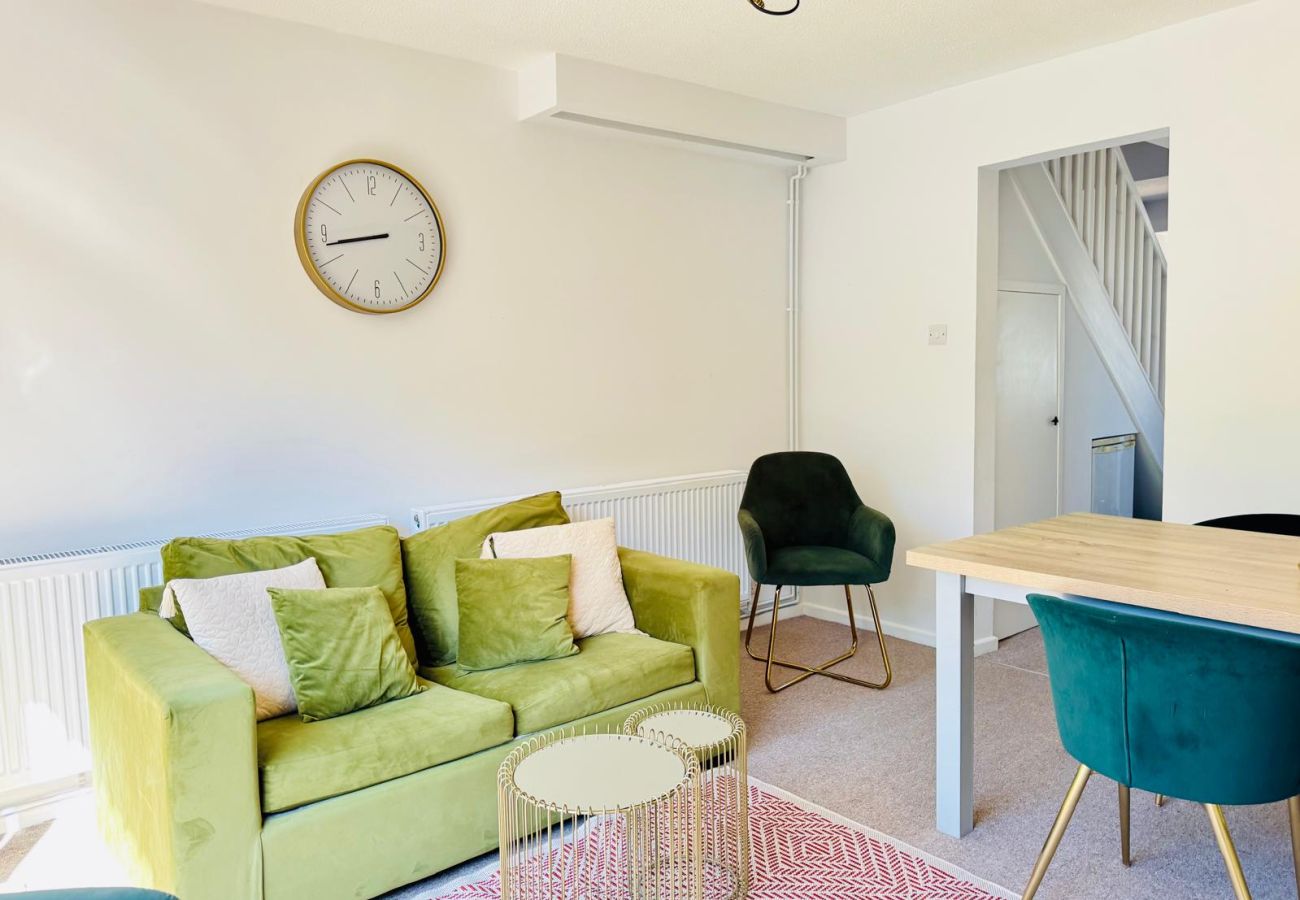 House in Cambridge - Jade House