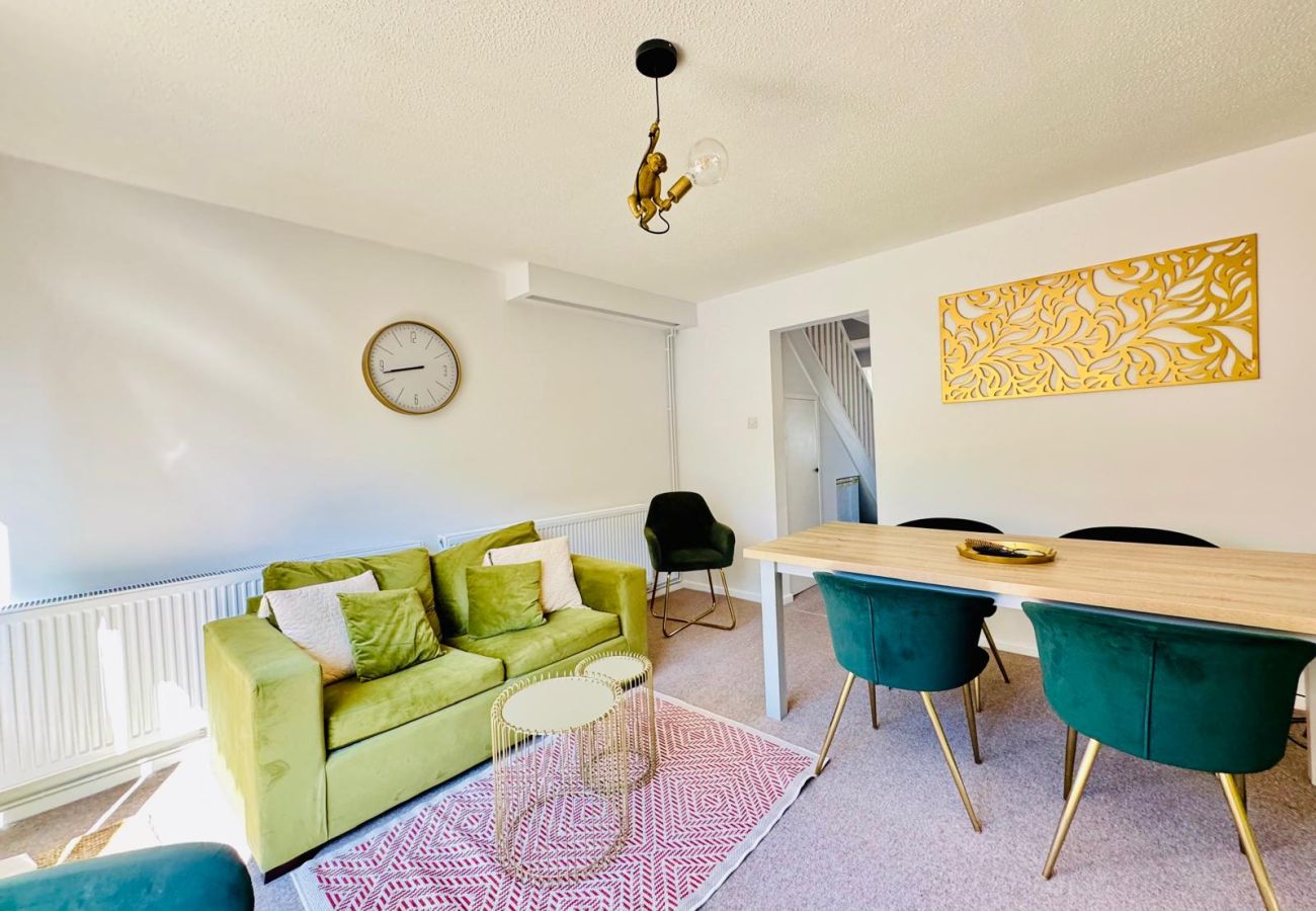 House in Cambridge - Jade House