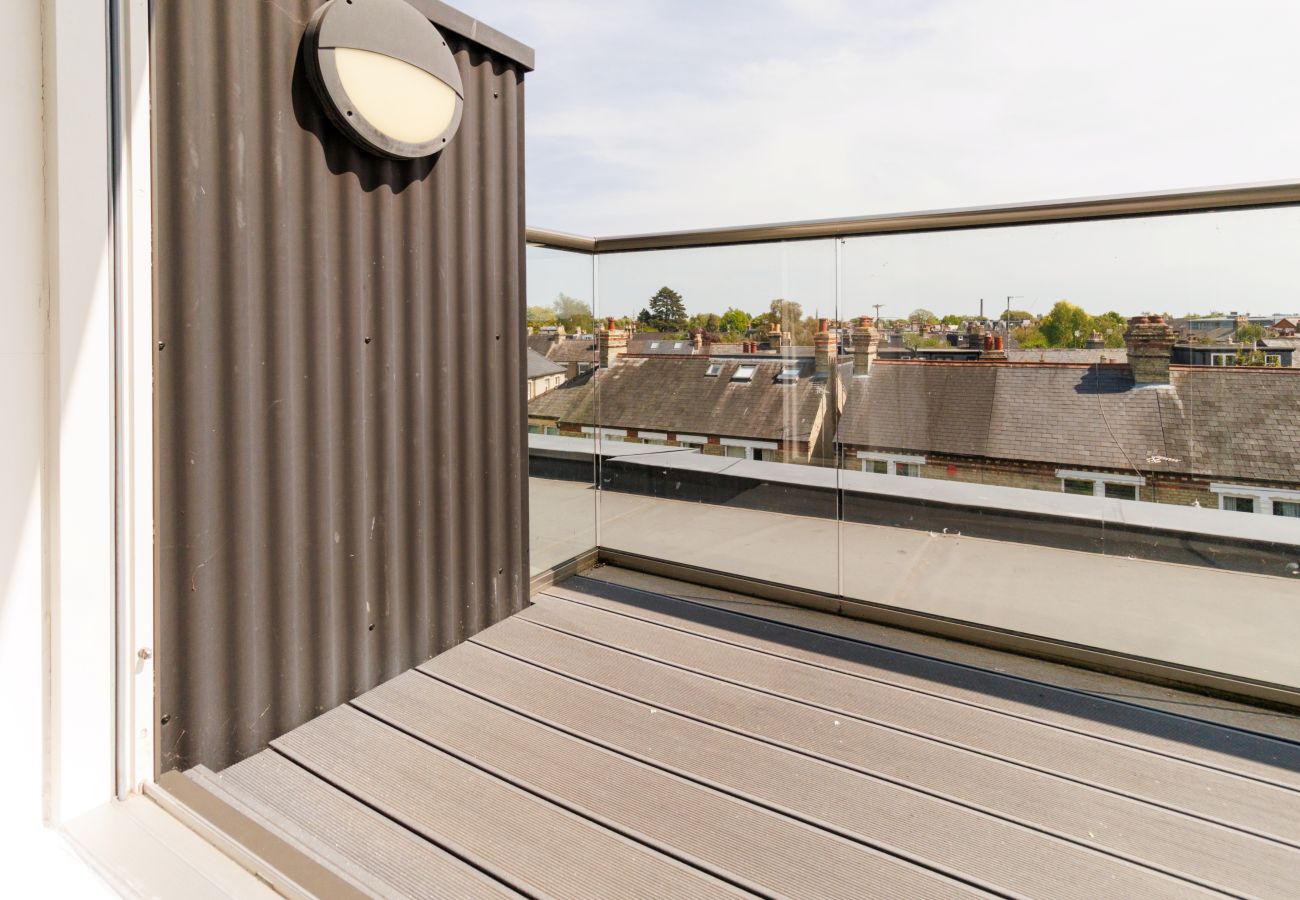 Apartment in Cambridge - Diamond Penthouse