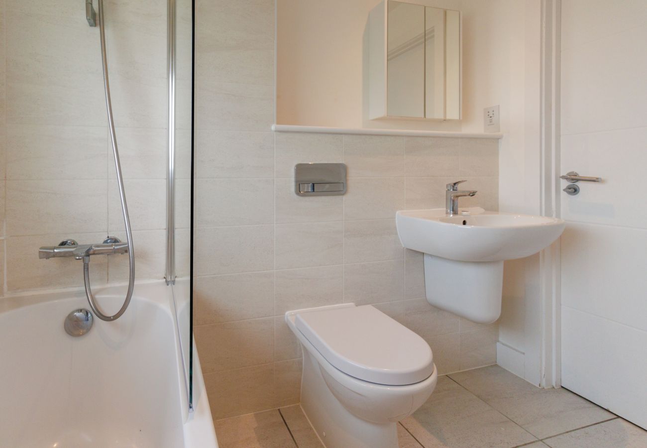 Apartment in Cambridge - Diamond Penthouse