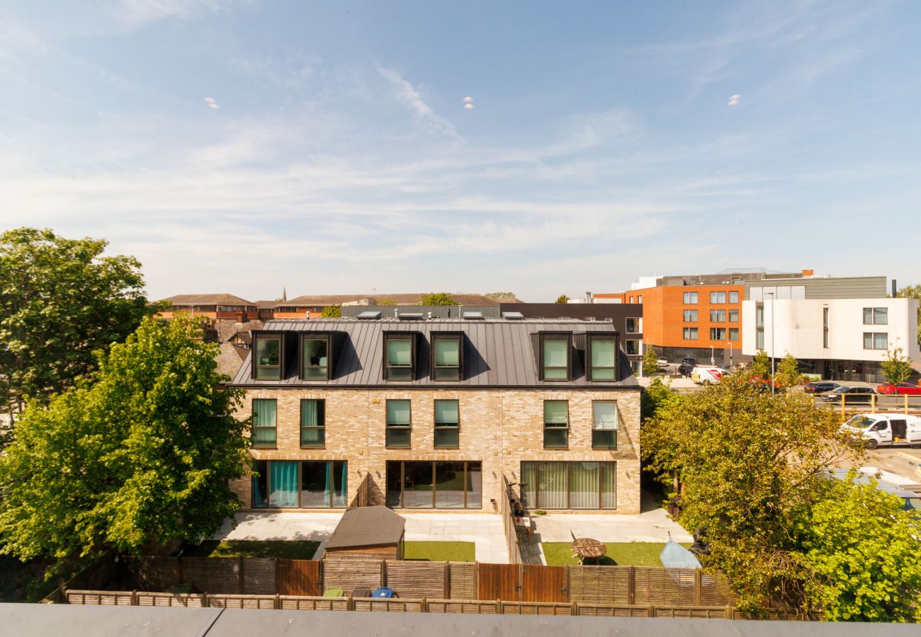 Apartment in Cambridge - Diamond Penthouse