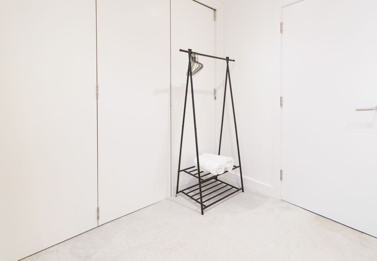 Apartment in Cambridge - Diamond Penthouse
