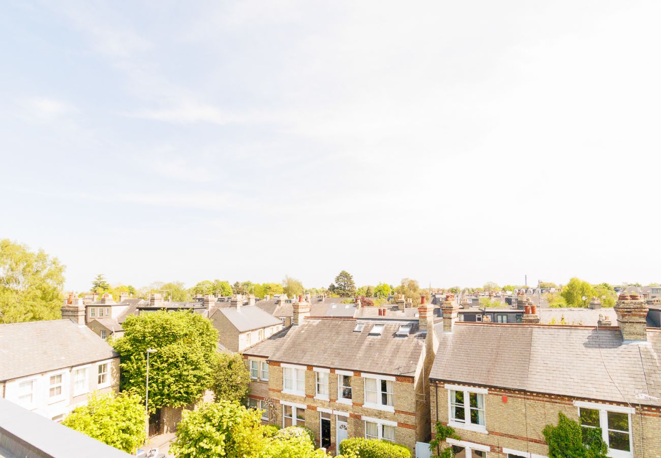 Apartment in Cambridge - Diamond Penthouse