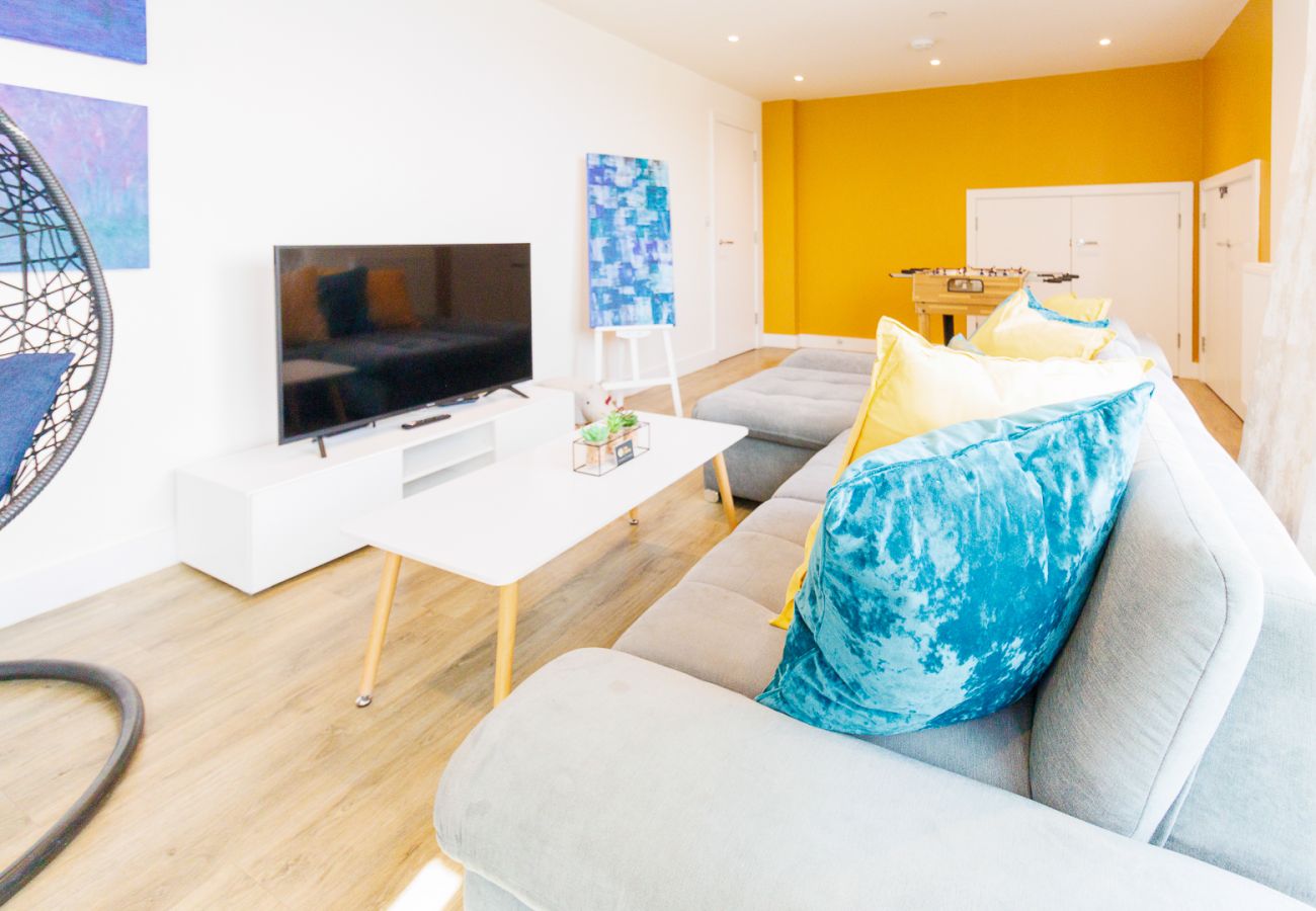 Apartment in Cambridge - Diamond Penthouse