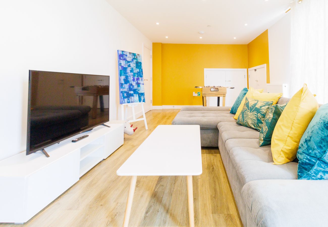 Apartment in Cambridge - Diamond Penthouse