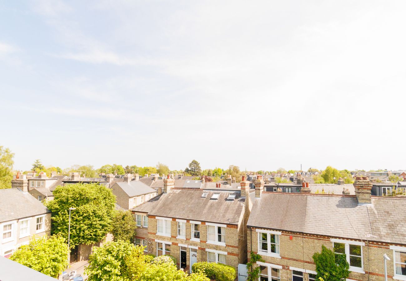 Apartment in Cambridge - Diamond Penthouse