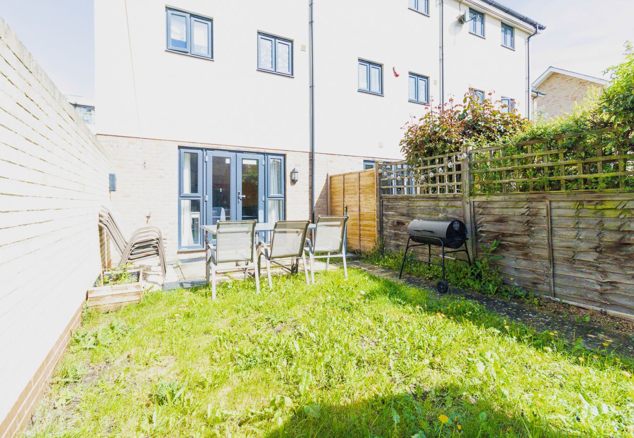 Terraced House in Cambridge - Orchid House