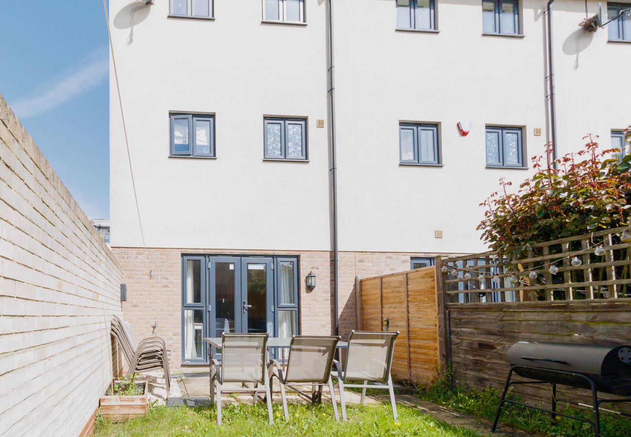 Terraced House in Cambridge - Orchid House