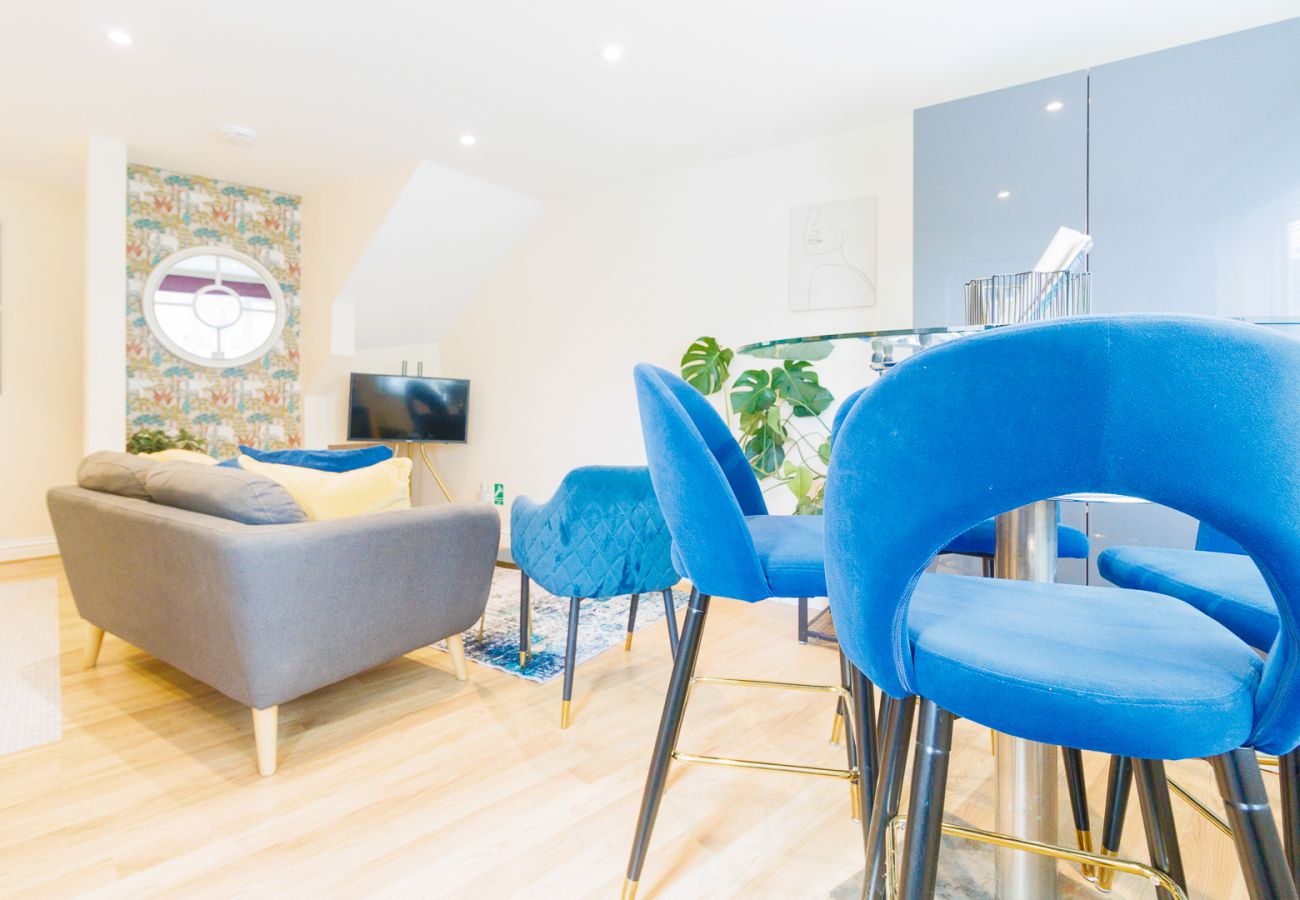House in Cambridge - Kyanite House