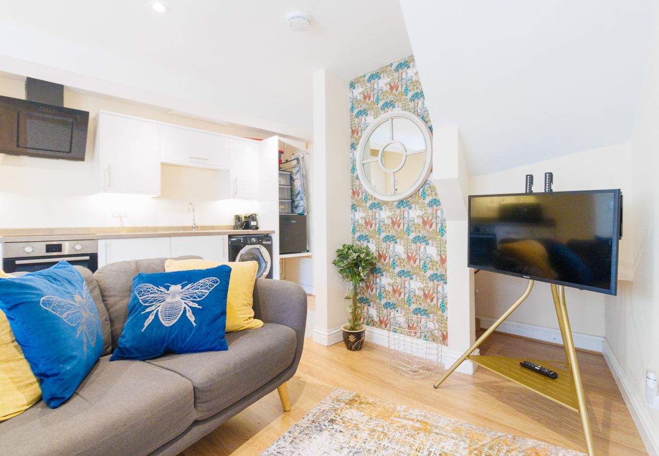 House in Cambridge - Kyanite House