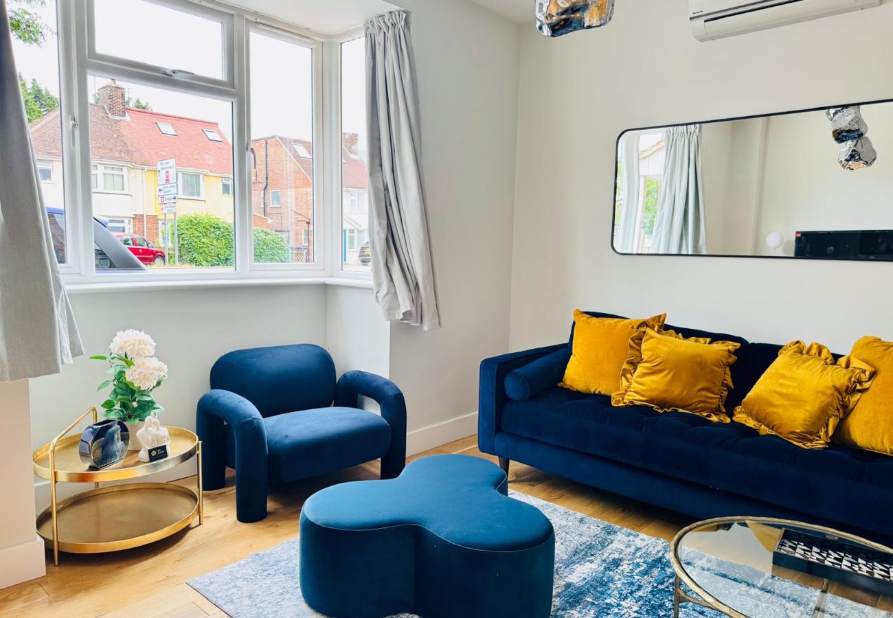 House in Cambridge - Heliodor House