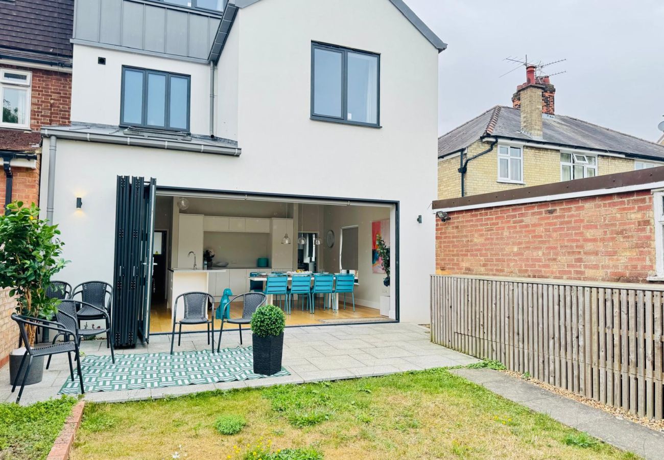 House in Cambridge - Heliodor House